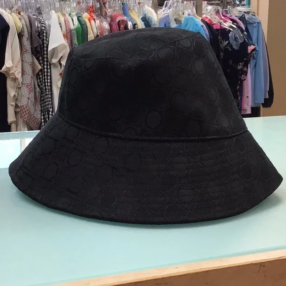 NWT Salvatore Ferragamo vintage black bucket hat - Picture 4 of 9